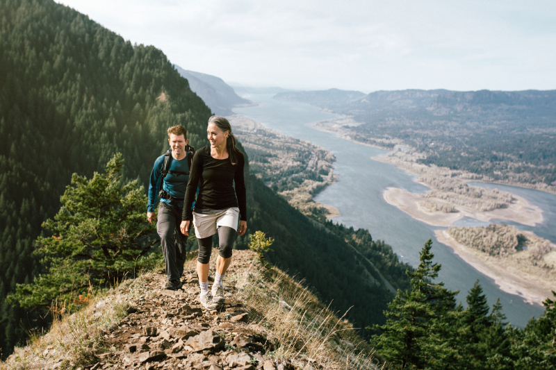 Hiking in trails in Hood River